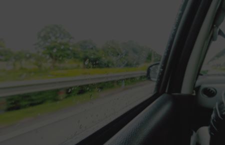 Стекло автомобиля без тонировки