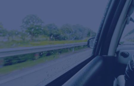 Стекло автомобиля без тонировки