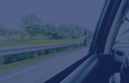 Стекло автомобиля без тонировки