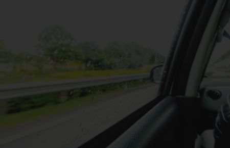 Стекло автомобиля без тонировки