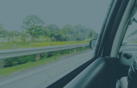 Стекло автомобиля без тонировки